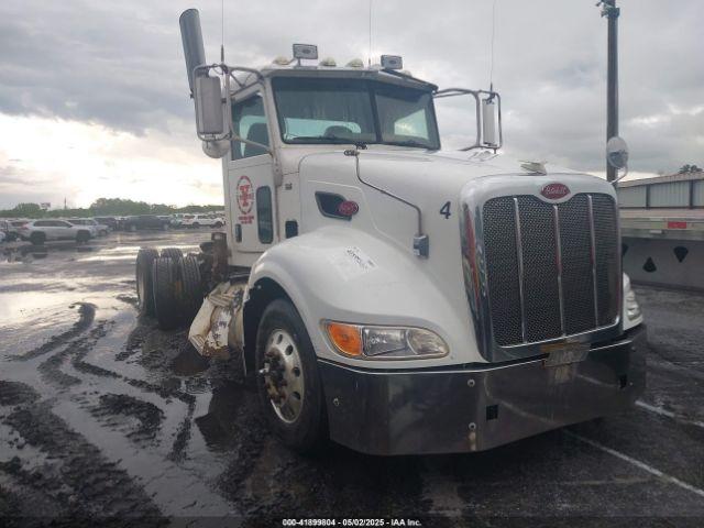  Salvage Peterbilt 386