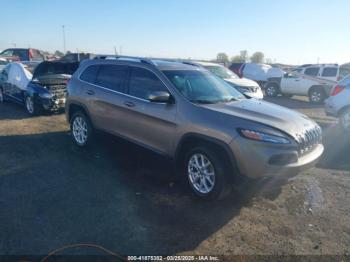  Salvage Jeep Cherokee