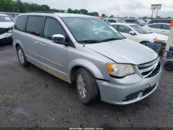  Salvage Chrysler Town & Country