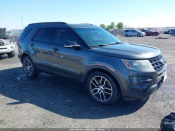  Salvage Ford Explorer
