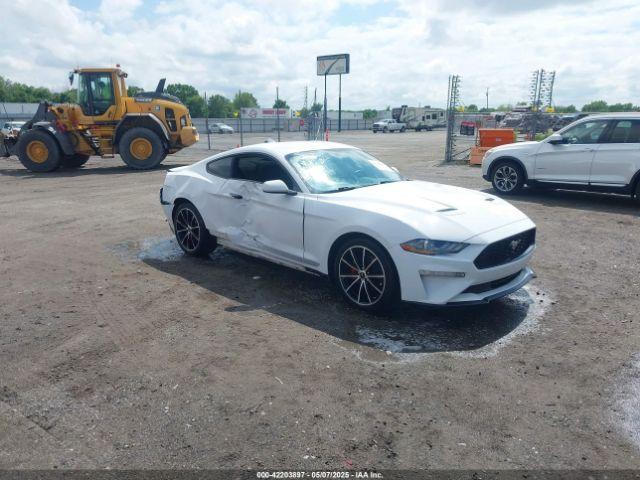  Salvage Ford Mustang