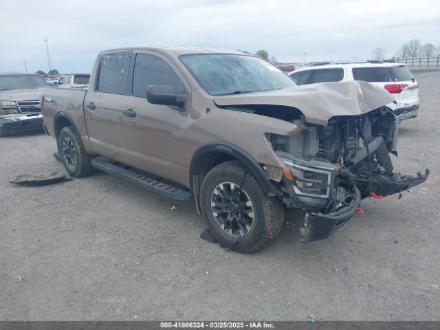  Salvage Nissan Titan
