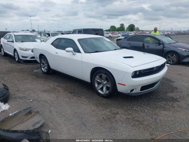  Salvage Dodge Challenger