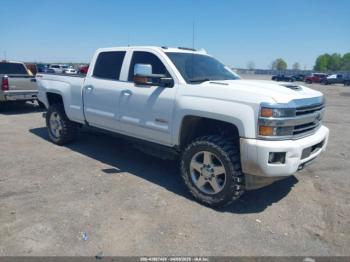  Salvage Chevrolet Silverado 2500
