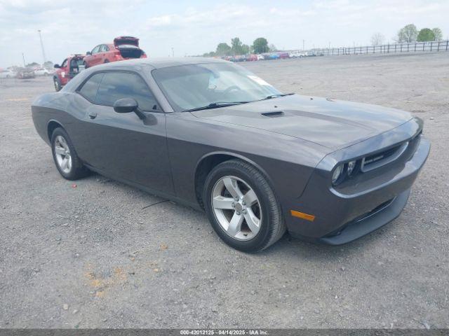  Salvage Dodge Challenger