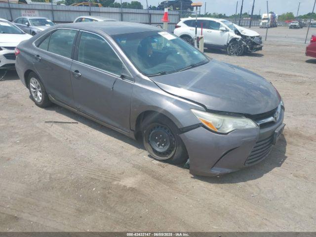  Salvage Toyota Camry