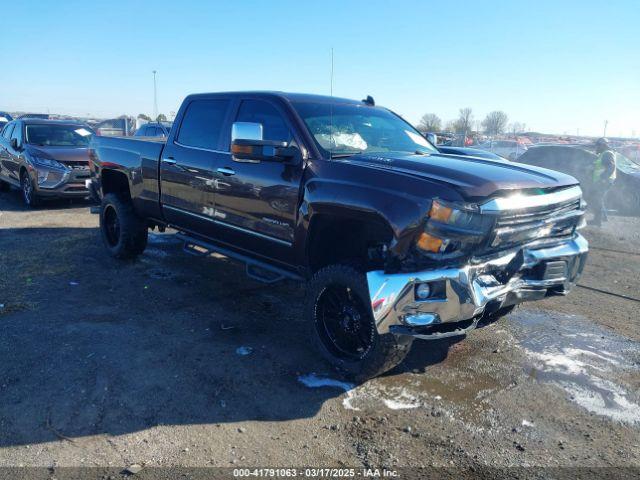  Salvage Chevrolet Silverado 2500