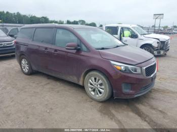  Salvage Kia Sedona