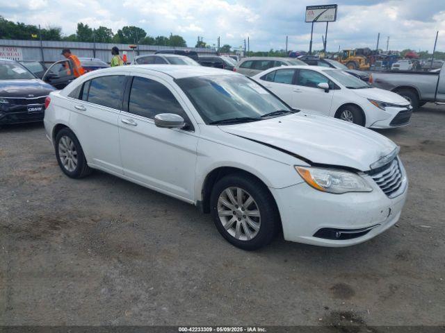  Salvage Chrysler 200