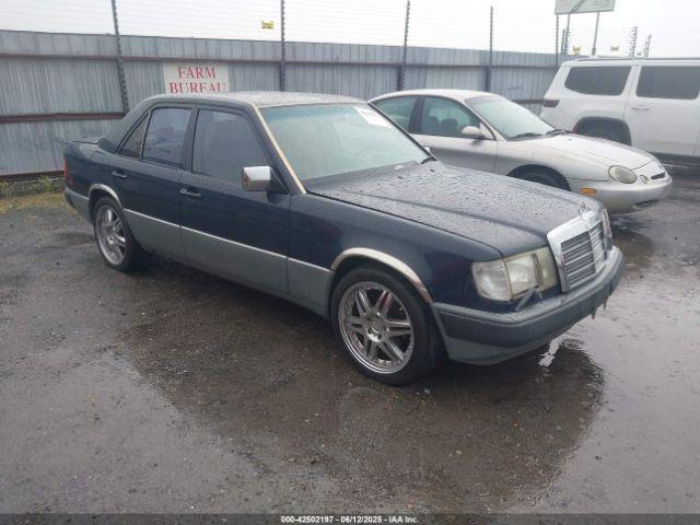  Salvage Mercedes-Benz 300