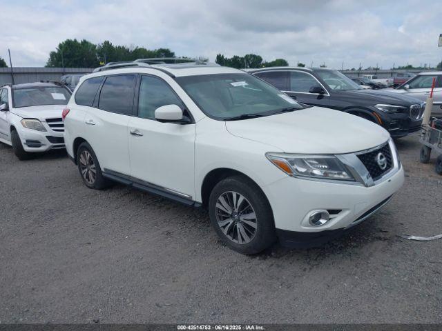  Salvage Nissan Pathfinder