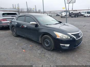 Salvage Nissan Altima
