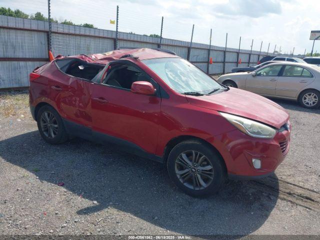  Salvage Hyundai TUCSON