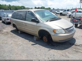  Salvage Chrysler Town & Country