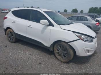  Salvage Hyundai TUCSON