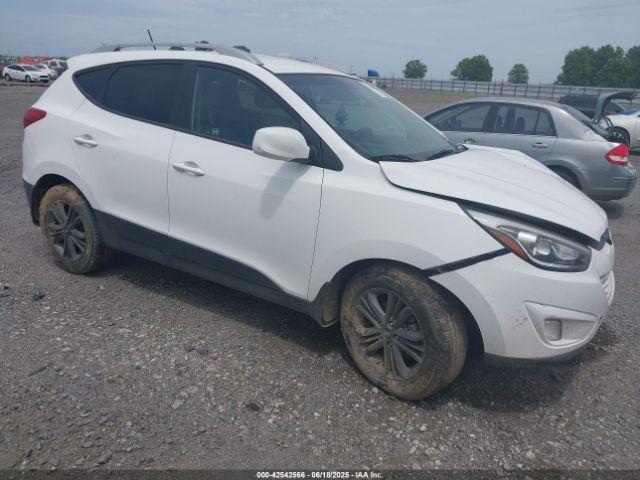  Salvage Hyundai TUCSON