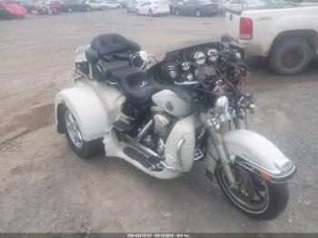  Salvage Harley-Davidson Flhtcui