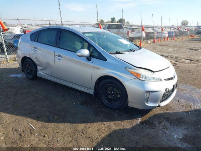  Salvage Toyota Prius