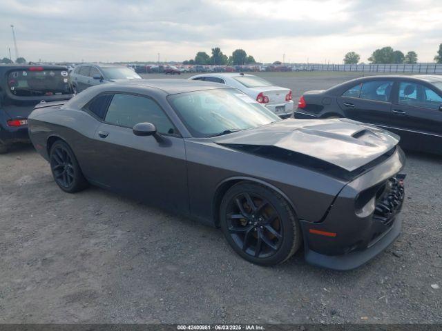  Salvage Dodge Challenger