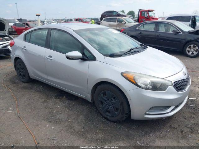  Salvage Kia Forte