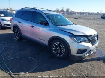  Salvage Nissan Pathfinder
