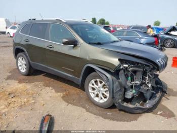  Salvage Jeep Cherokee