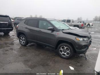  Salvage Jeep Compass
