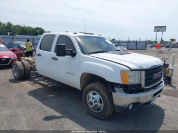  Salvage General Motors Sierra 3500hd Chassis