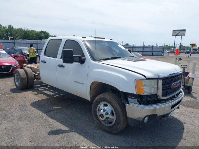  Salvage General Motors Sierra 3500hd Chassis