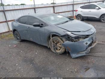 Salvage Toyota Prius