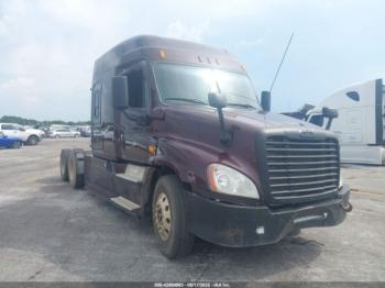  Salvage Freightliner Cascadia 125
