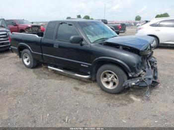  Salvage Chevrolet S-10