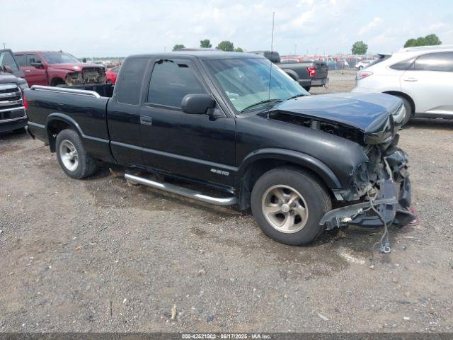  Salvage Chevrolet S-10