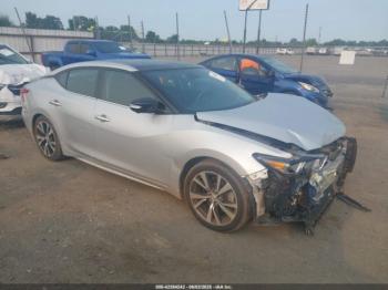  Salvage Nissan Maxima