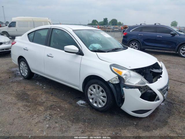  Salvage Nissan Versa