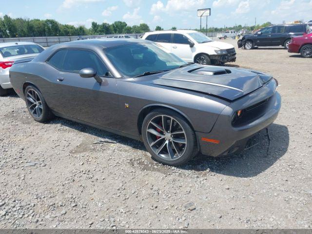  Salvage Dodge Challenger