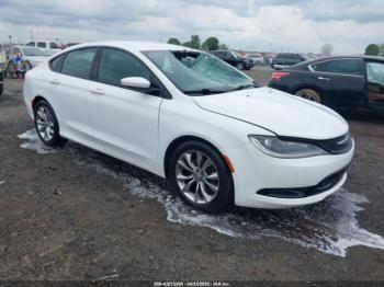  Salvage Chrysler 200