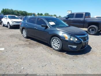  Salvage Nissan Altima