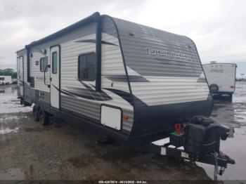  Salvage Heartland Pioneer Series Bh270