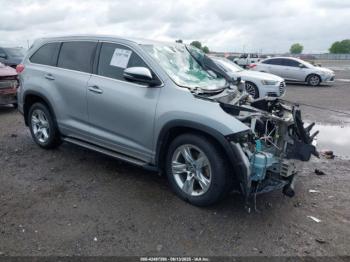  Salvage Toyota Highlander