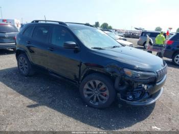  Salvage Jeep Cherokee