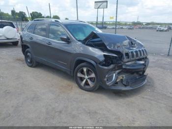  Salvage Jeep Cherokee