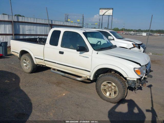  Salvage Toyota Tacoma