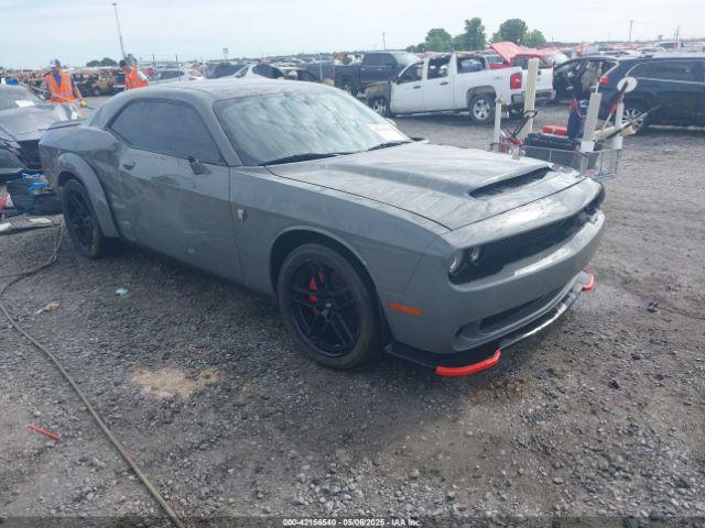  Salvage Dodge Challenger