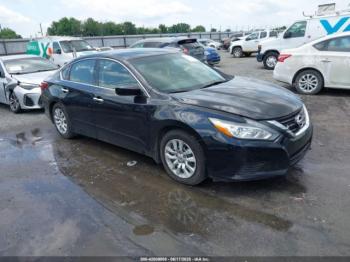  Salvage Nissan Altima
