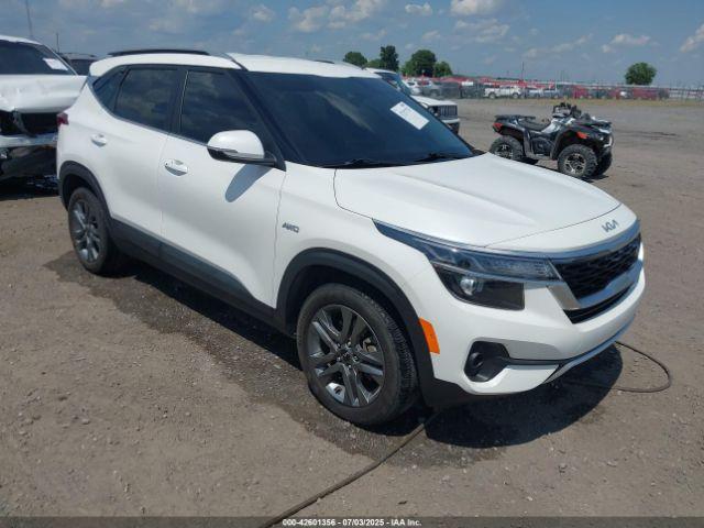  Salvage Kia Seltos