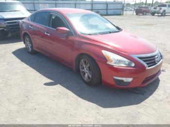  Salvage Nissan Altima