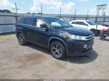 Salvage Toyota Highlander