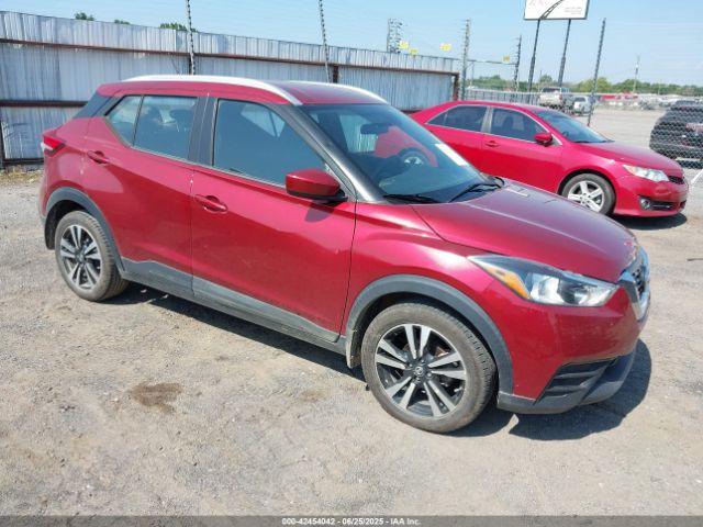  Salvage Nissan Kicks