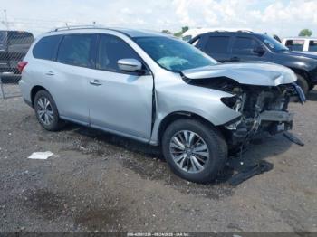 Salvage Nissan Pathfinder
